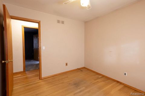 Tiny photo for 43428 Hartwick Drive, Sterling Heights City, MI 48313 (MLS # 20261003102)