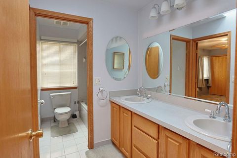 Tiny photo for 43428 Hartwick Drive, Sterling Heights City, MI 48313 (MLS # 20261003102)