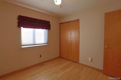 Tiny photo for 43428 Hartwick Drive, Sterling Heights City, MI 48313 (MLS # 20261003102)