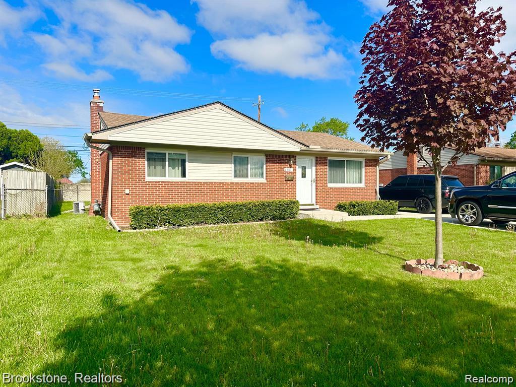 41371 HAMILTON Drive