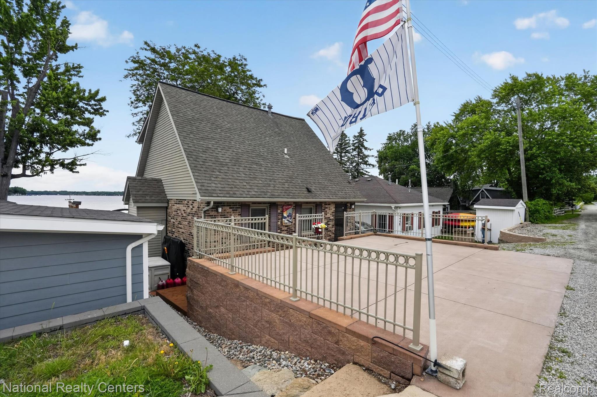 9450 Dexter Pinckney Road