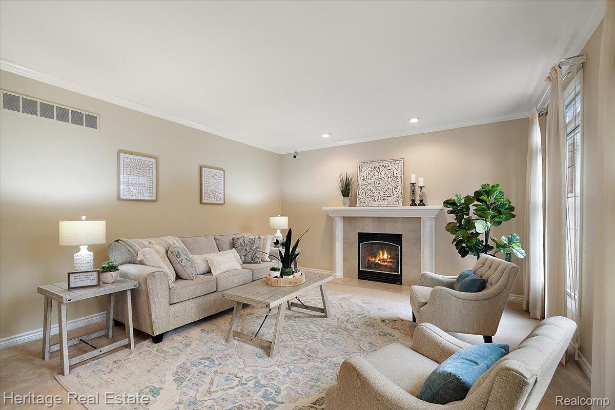1562 Eagle Trail