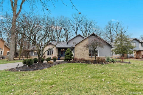 Photo for 25583 LINDENWOOD Lane