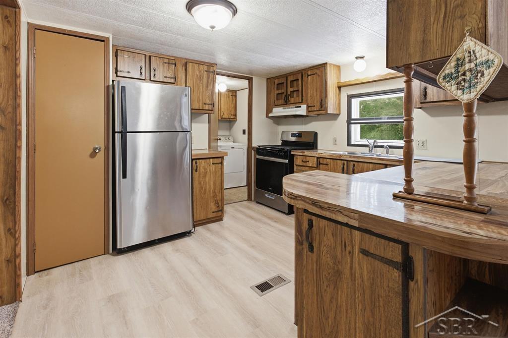 5224 Bertshire Drive