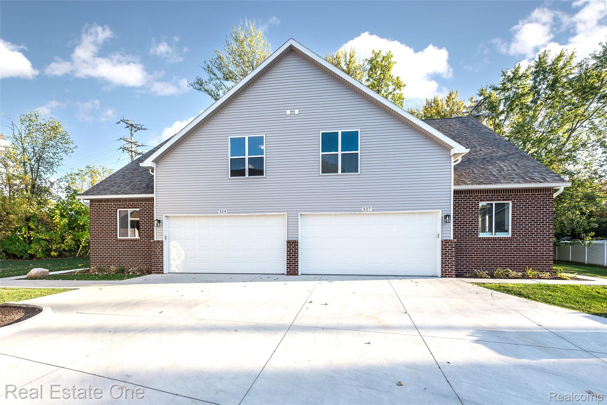 529 Indian Oaks Drive
