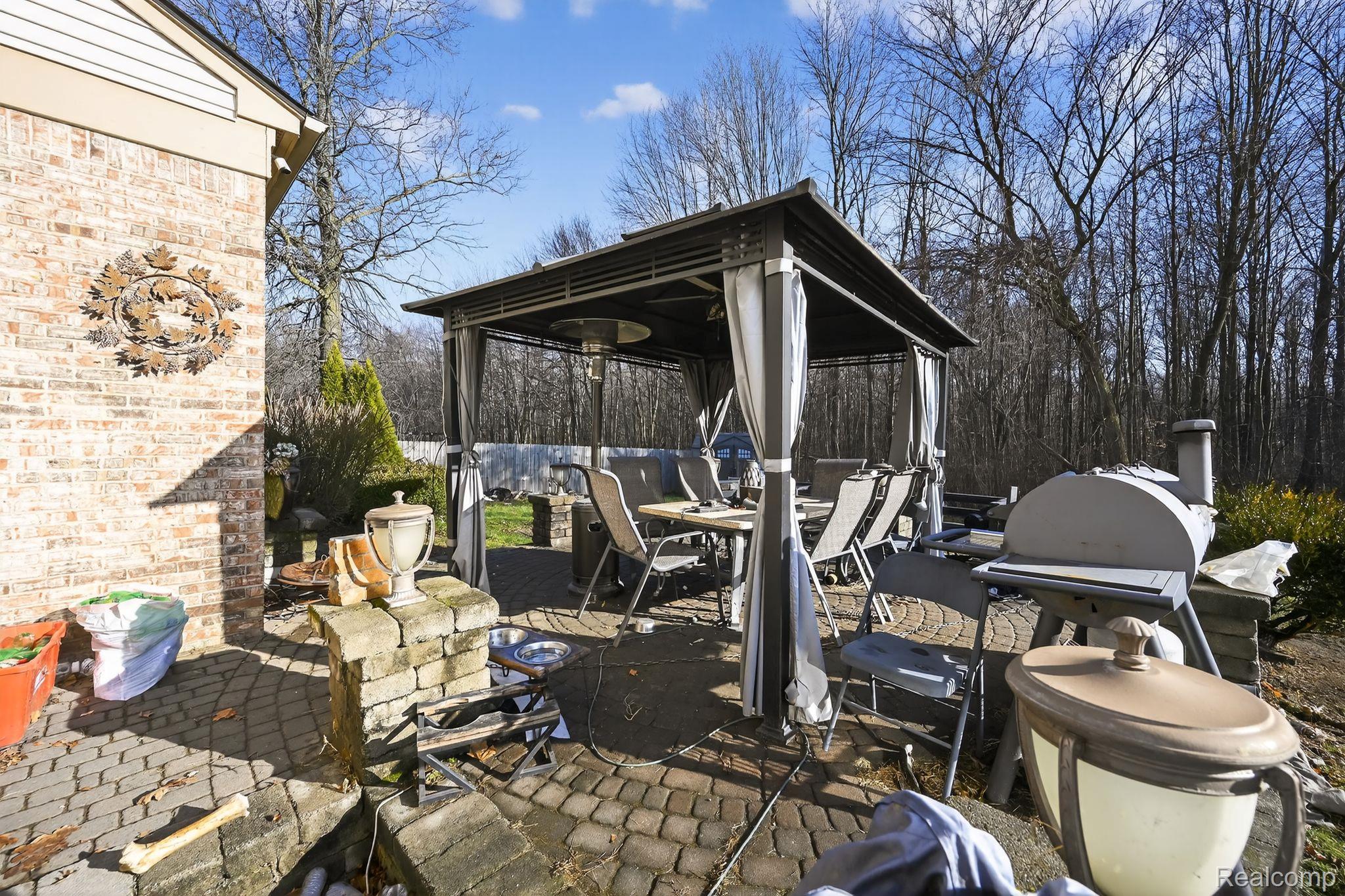 15333 Brookside Drive