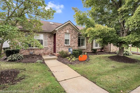 171 Countryside Lane Highland Charter Township MI 48357