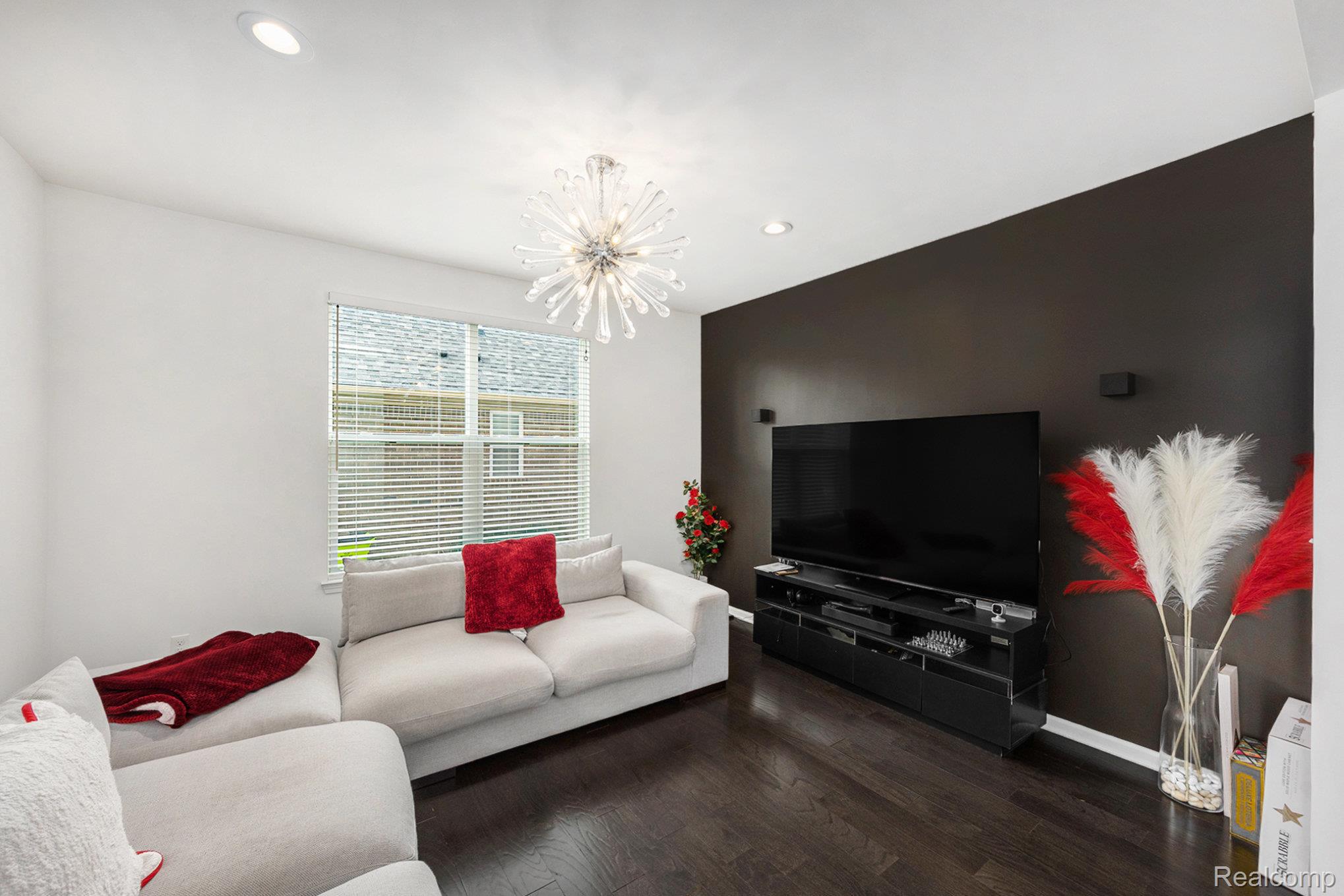 12255 Wellesley Drive
