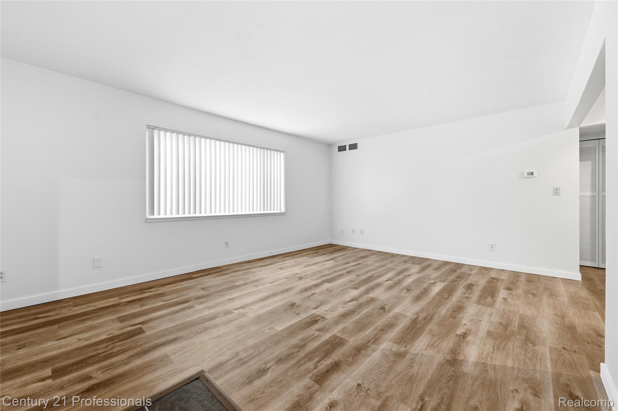 2375 WALTON Boulevard 8