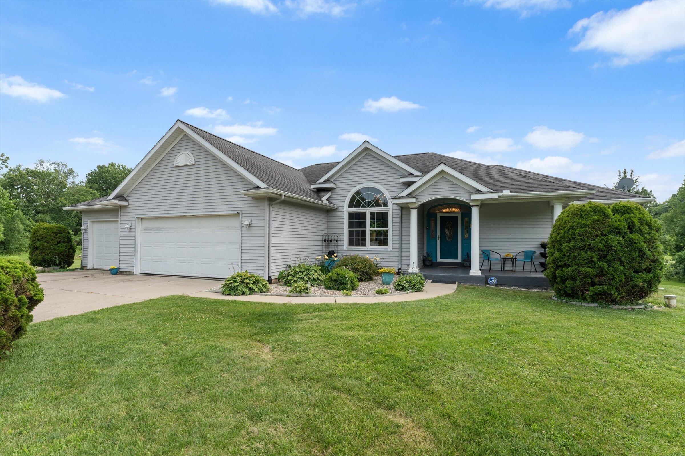17883 Paradise Lake