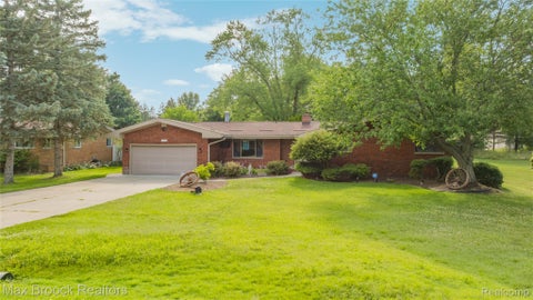 Photo of 2810 Walbridge Road, Rochester Hills City, MI 48307 (MLS # 20261052838)