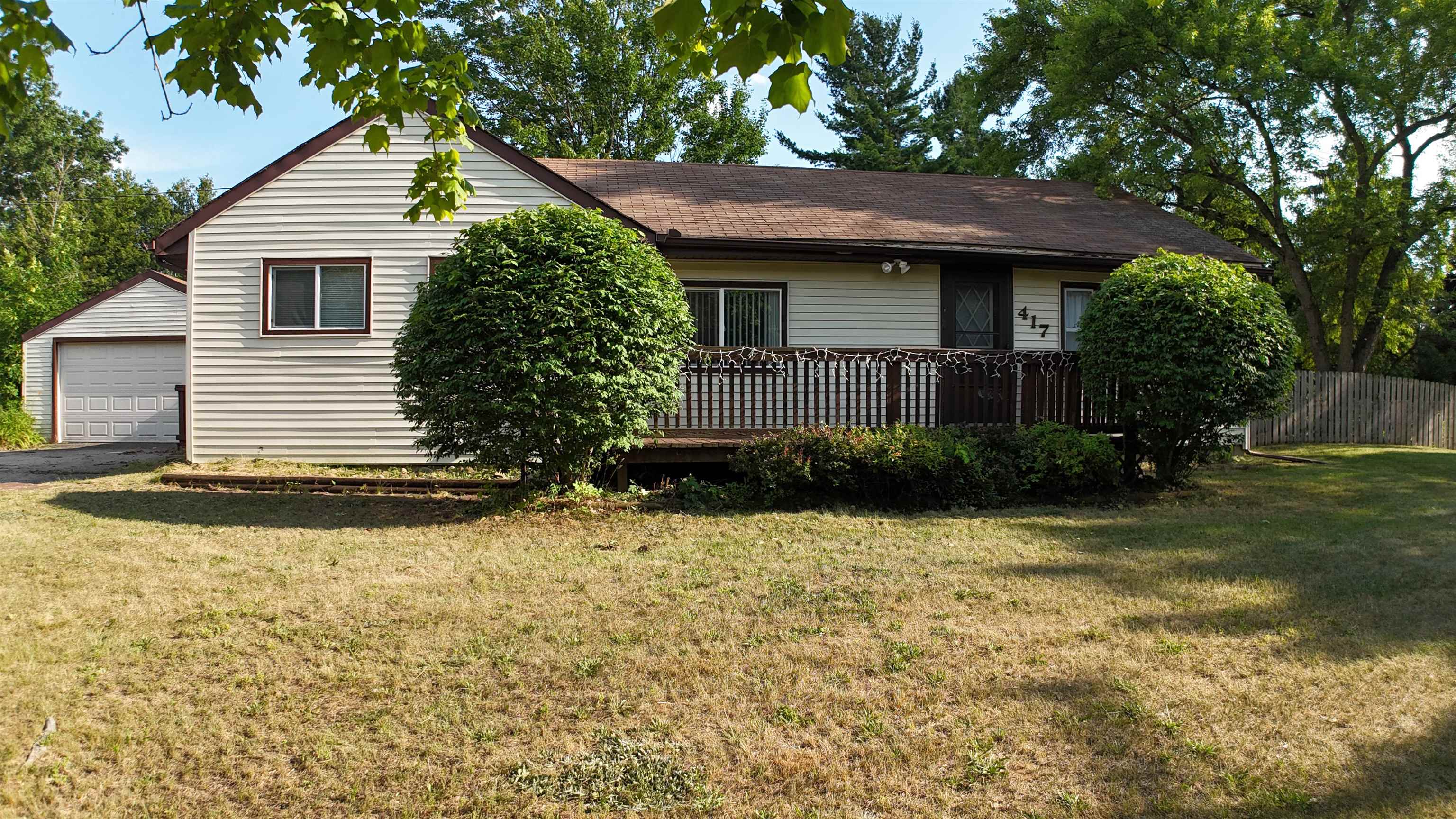417 John R Street