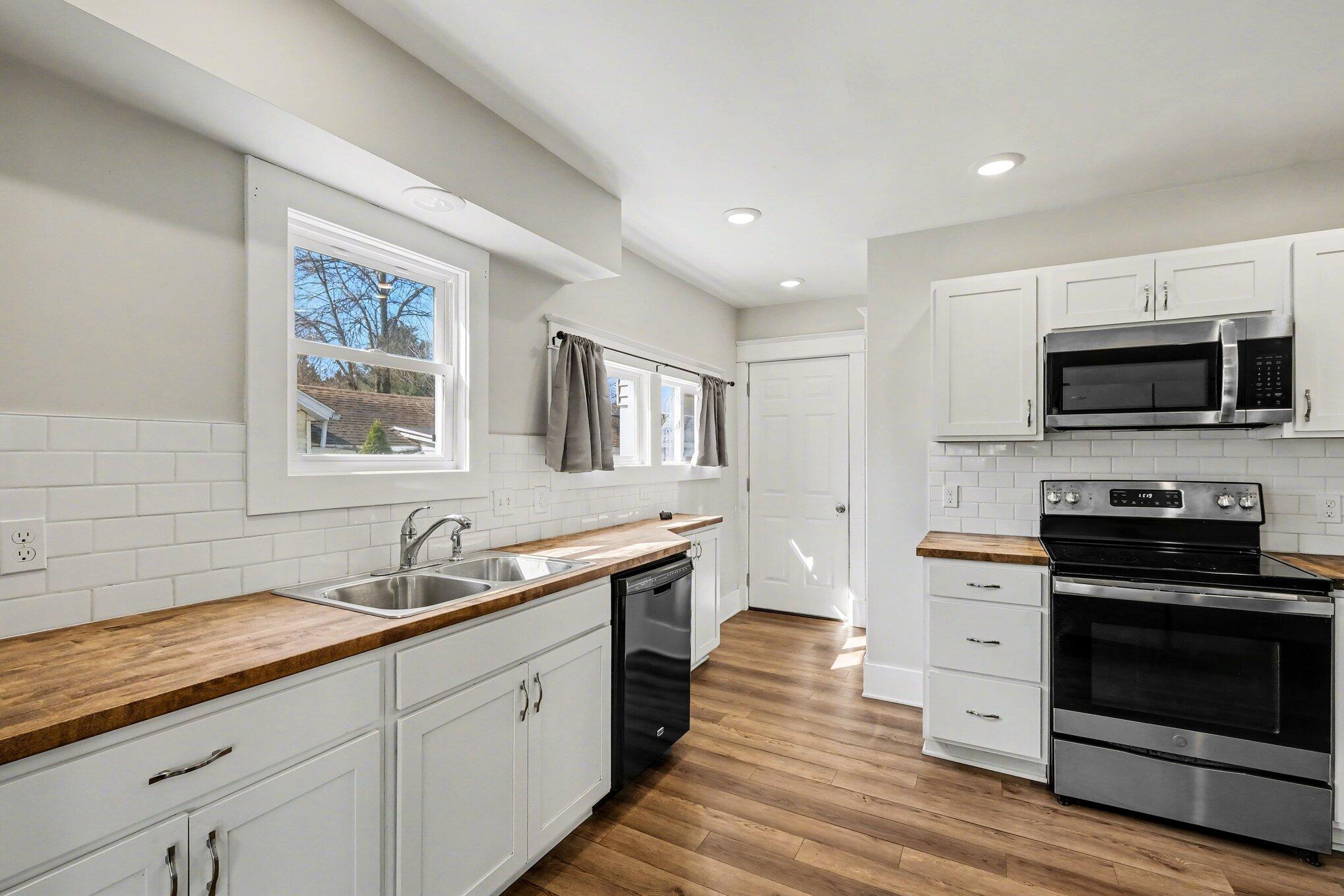 909 S Franklin Street