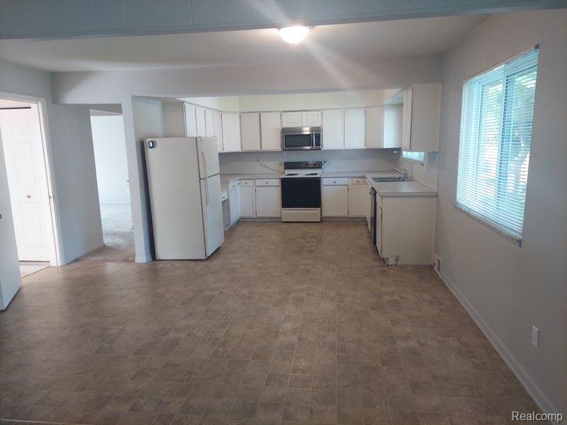 28601 Little Mack Avenue