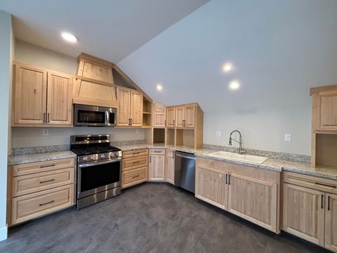 118 S Evans Street A Tecumseh City MI 49286