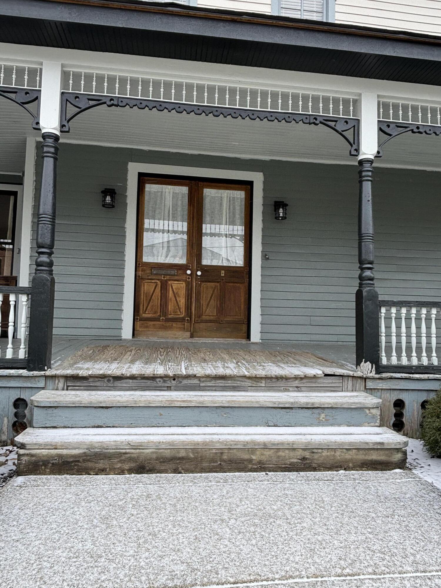 118 S Evans Street A