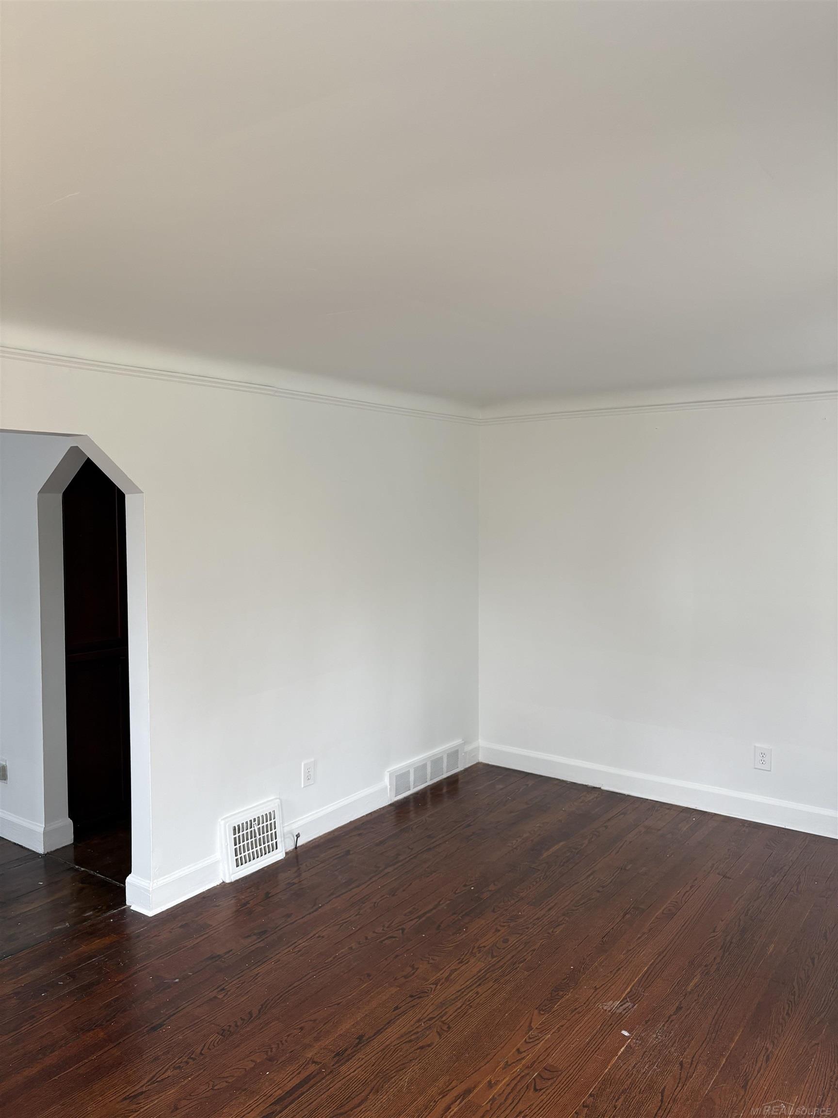 15638 Evergreen Avenue