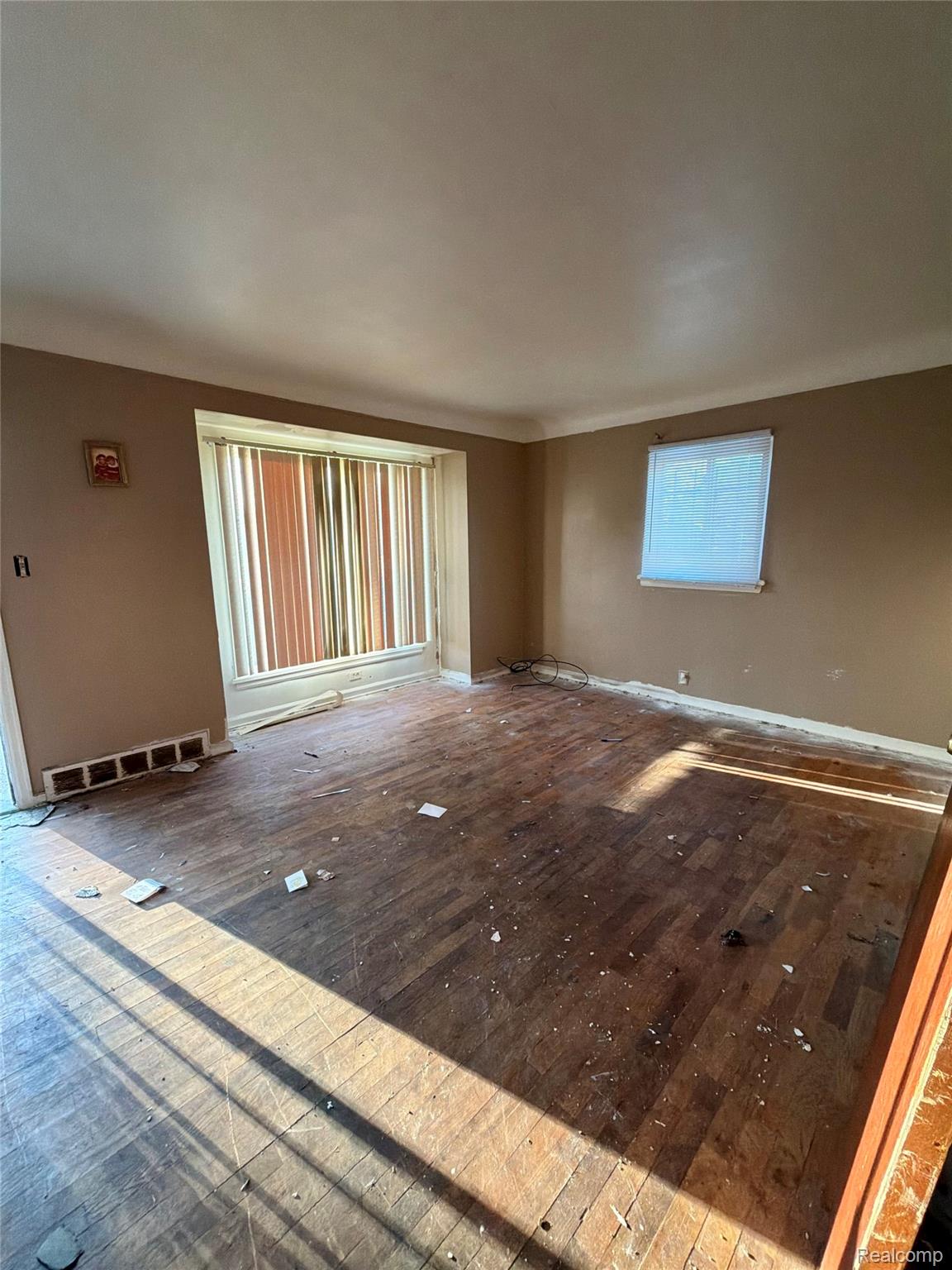 5518 Winthrop Boulevard