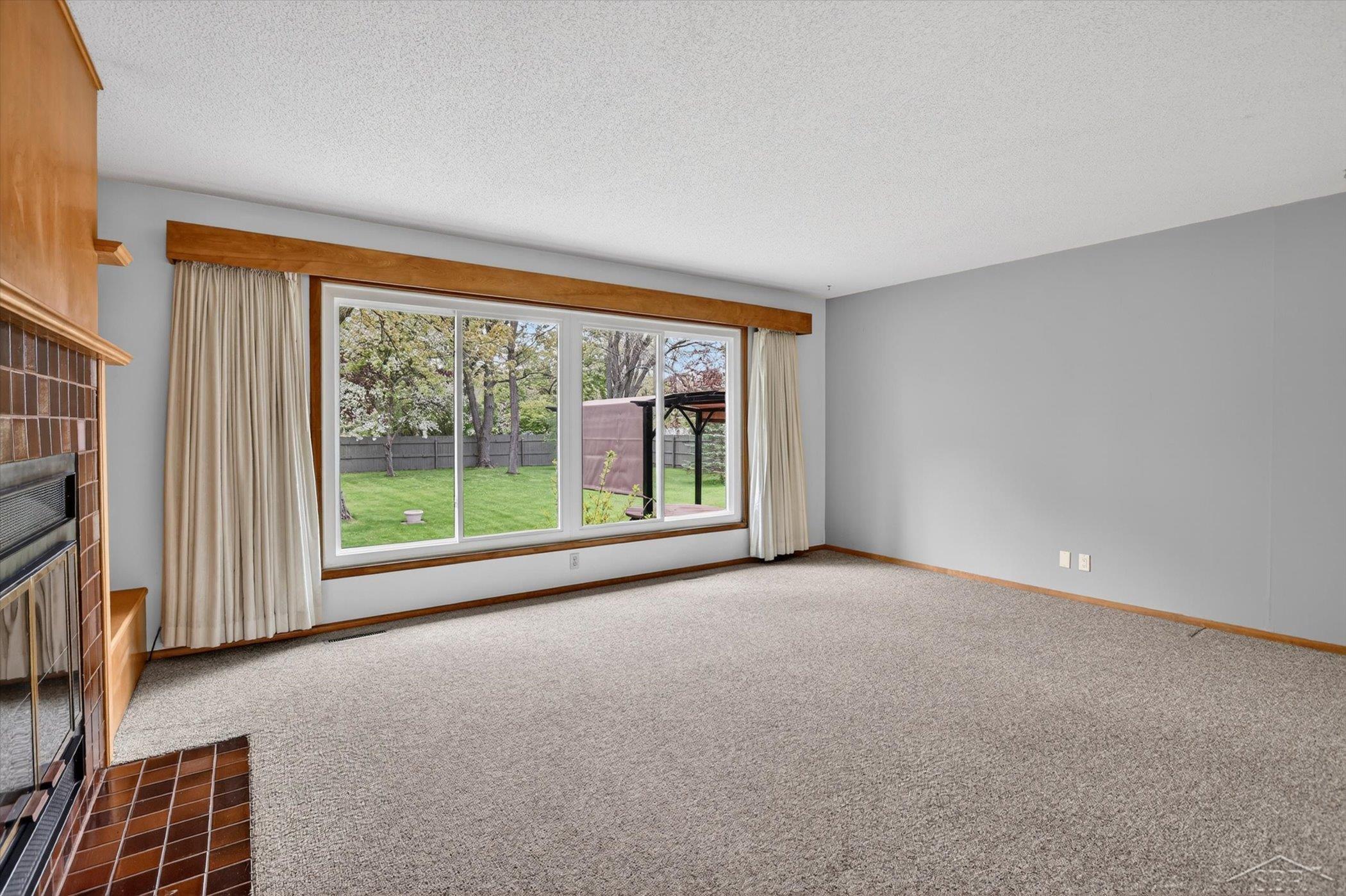 1603 Clover Lane