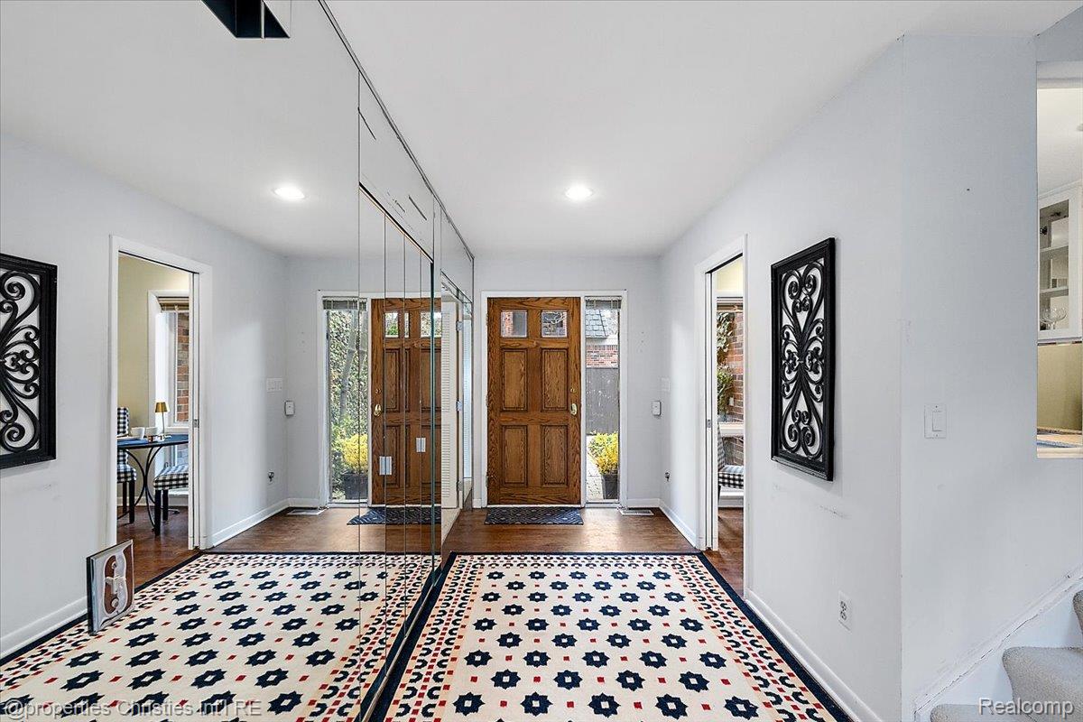 971 Stratford Lane 22