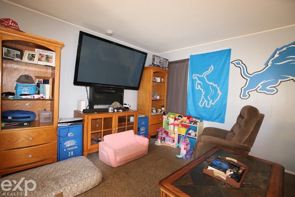 19200 Illinois Street