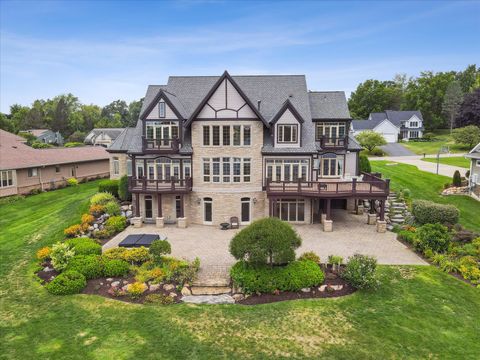 4349 Island View Drive Fenton Charter Township MI 48430