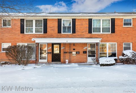 2817 W 13 Mile Road Royal Oak City MI 48073