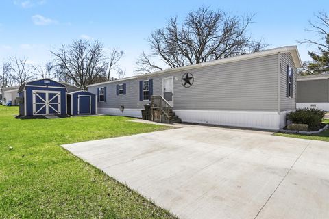 Photo of 4111 Nancy Lane, Kalamazoo City, MI 49006 (MLS # 66026014591)