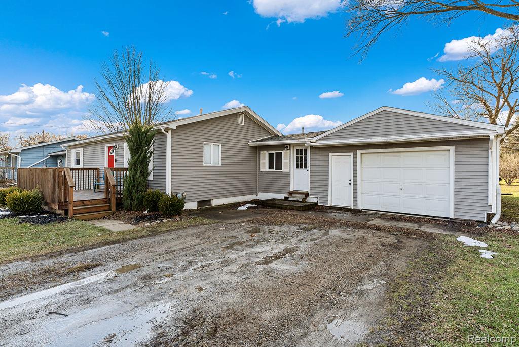 2072 Sandalwood Drive