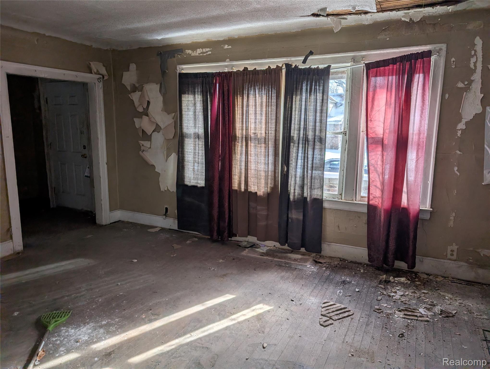 12293 Kilbourne Street