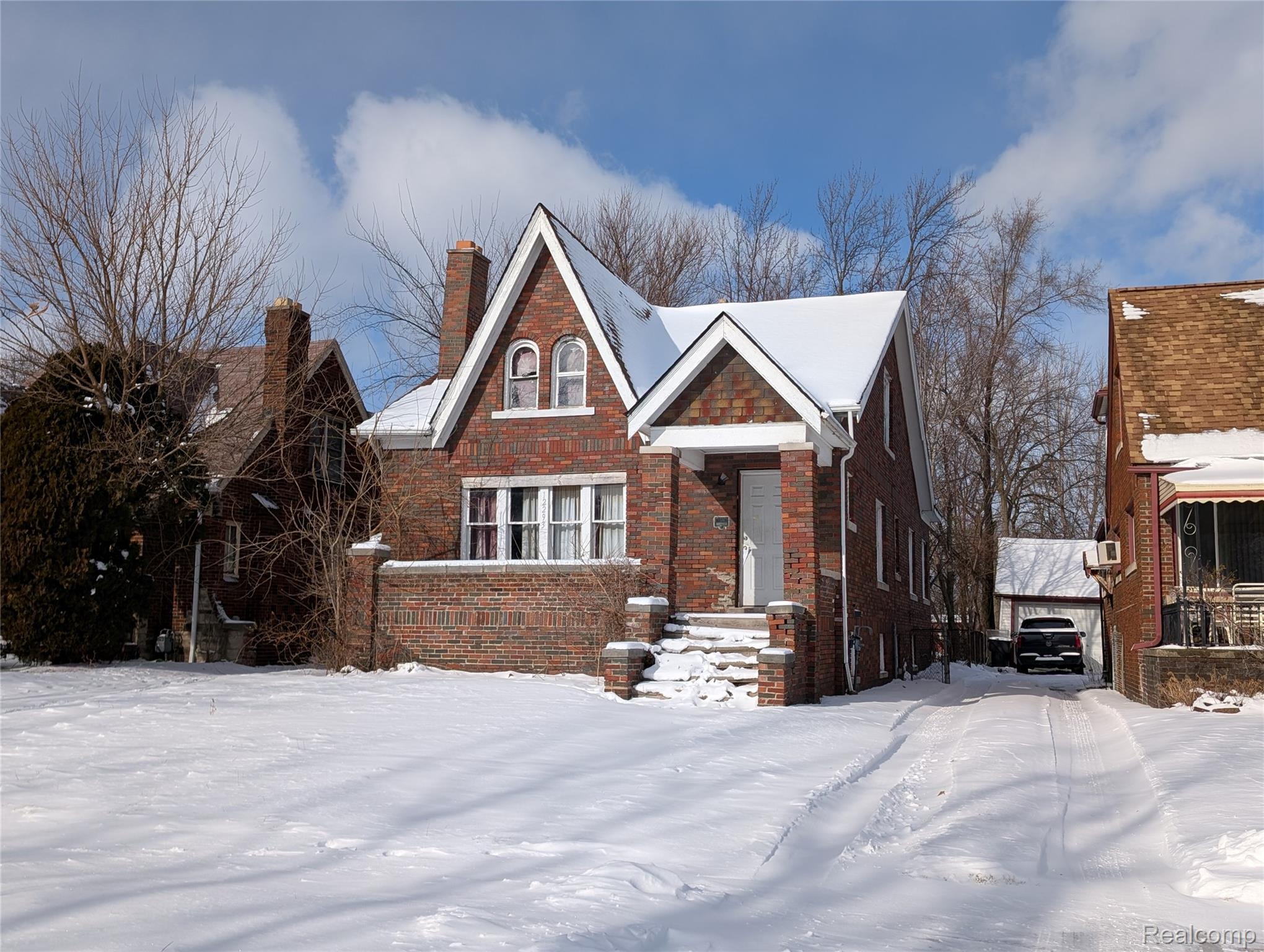 12293 Kilbourne Street