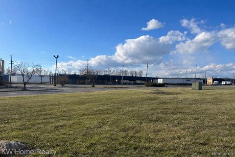 20800 Groesbeck Highway Warren City MI 48089