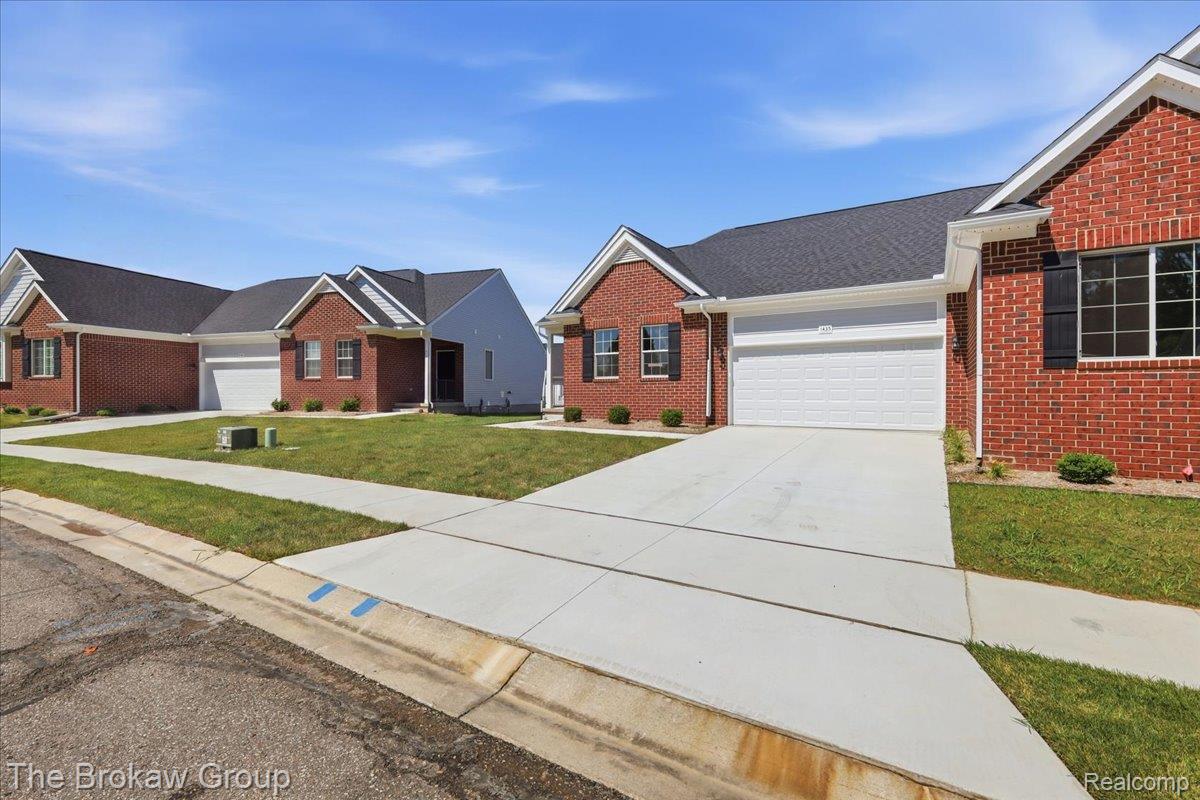 1433 Lincoln Street 40