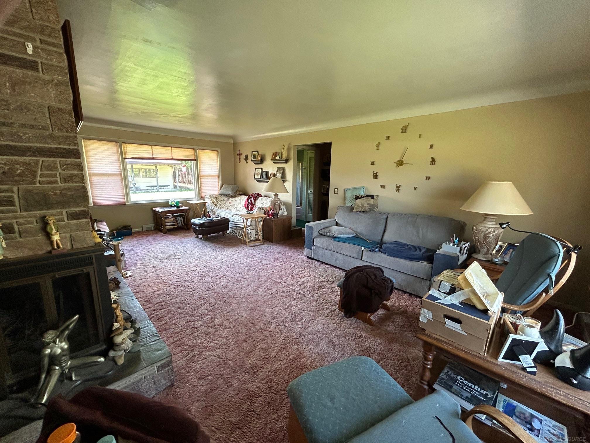 5996 Lakeshore Road