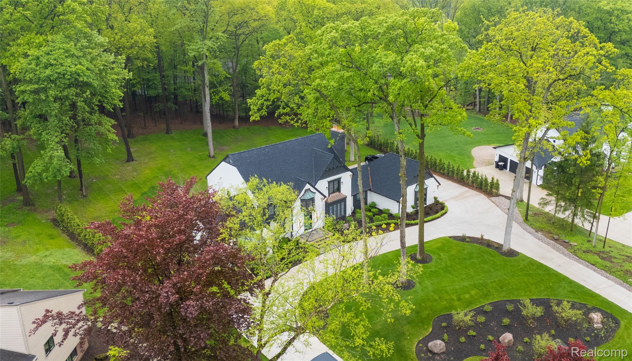 163 MANORWOOD Drive