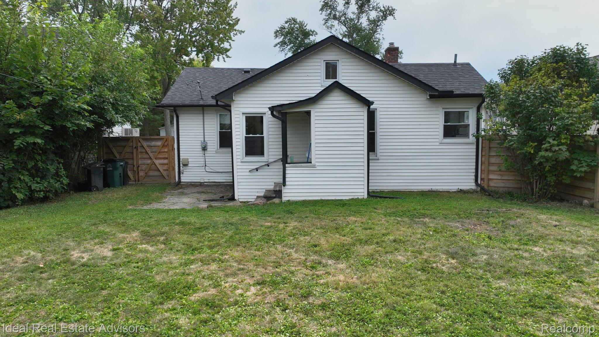 535 E Saratoga Street