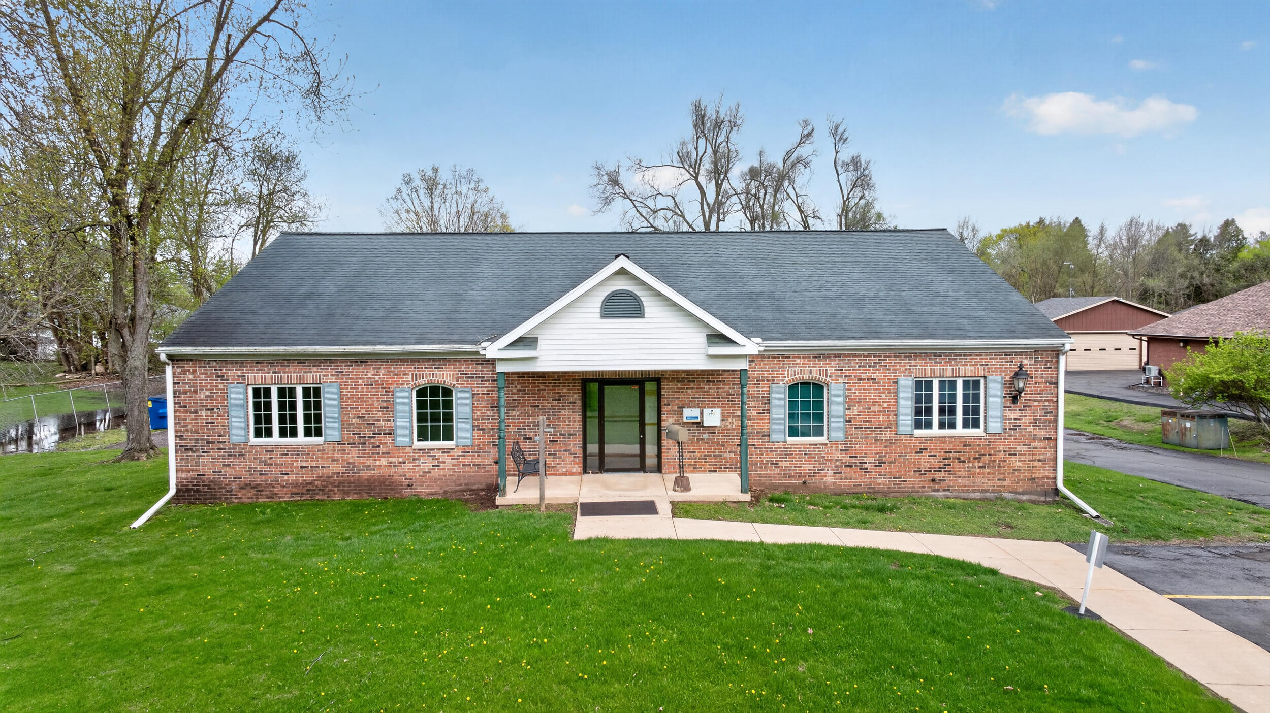 2600 Spring Arbor Road