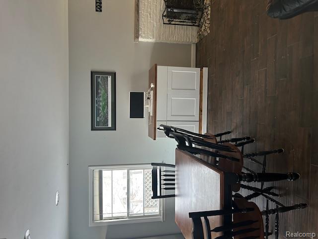 5900 N Hagadorn Road