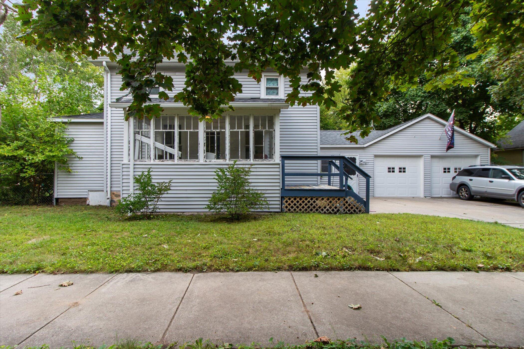 617 S Lansing Street