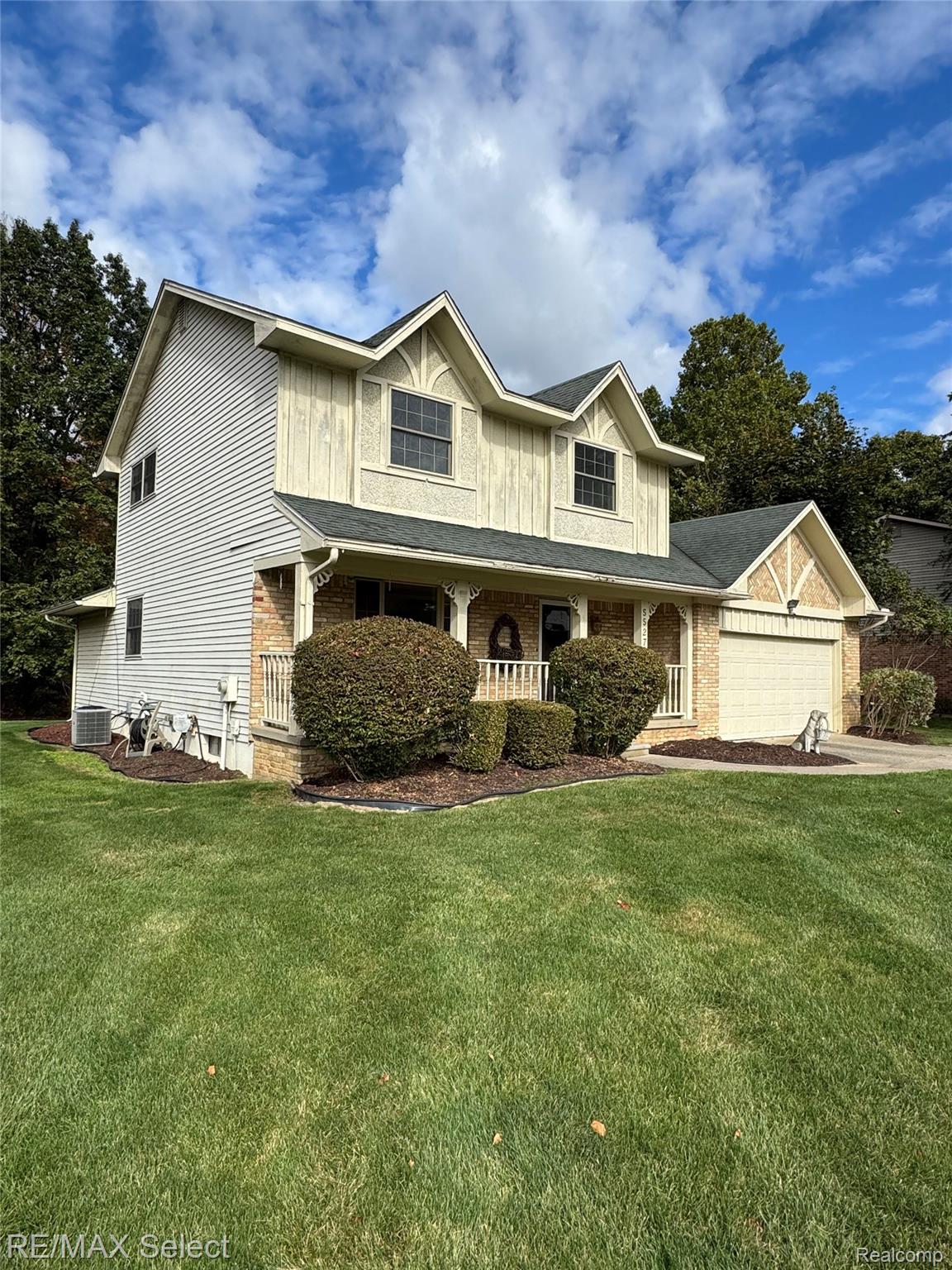 5527 Copley Square Road