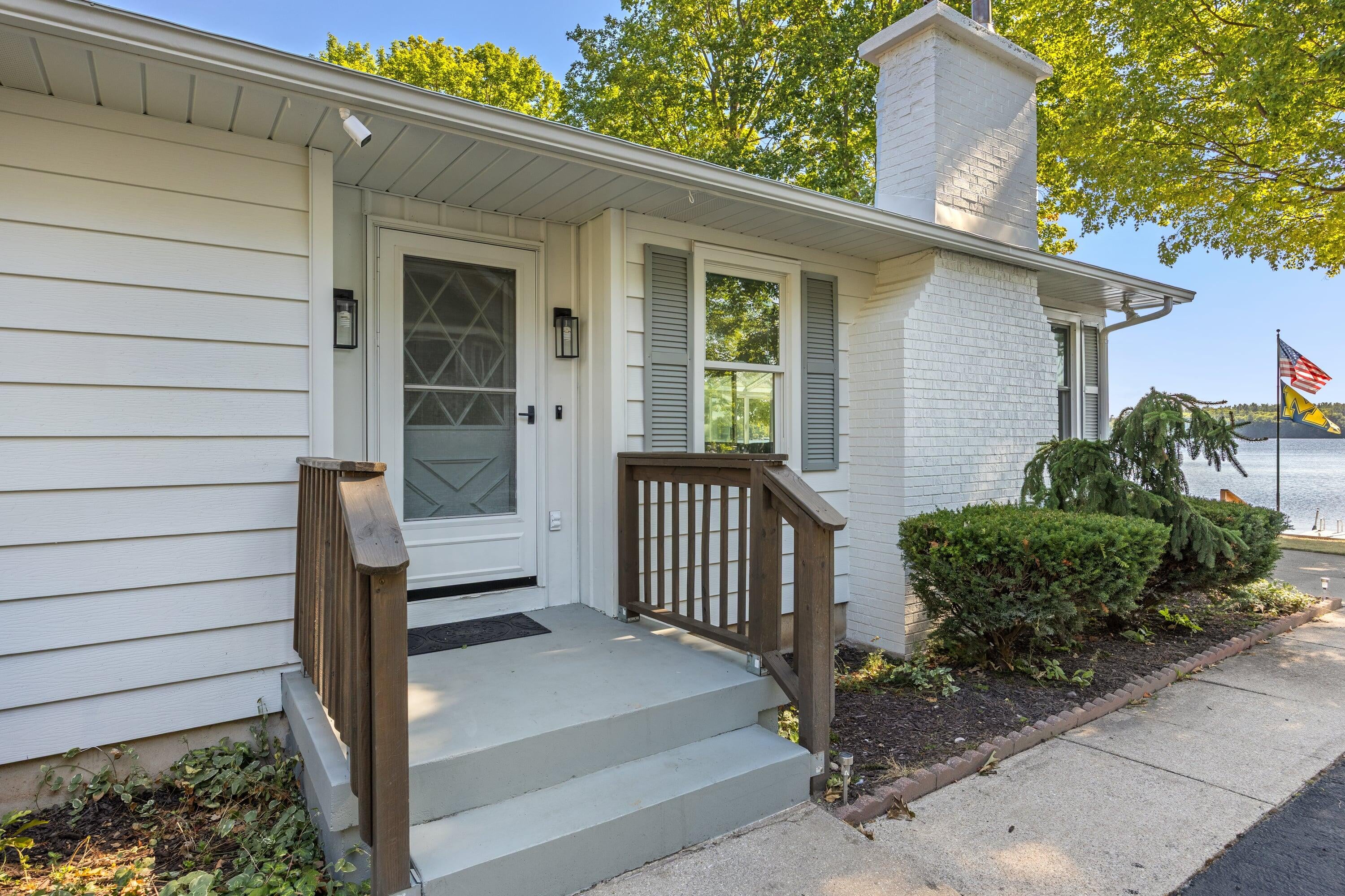 5540 Cozy Point Drive