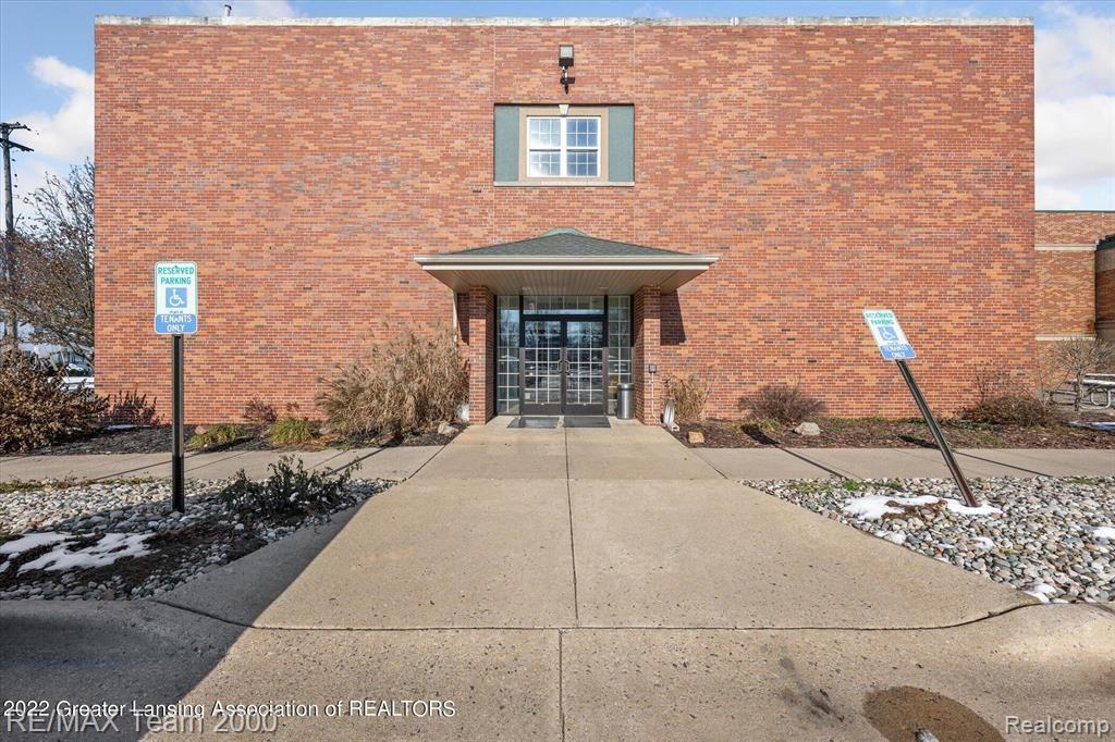 335 Horatio Street 207