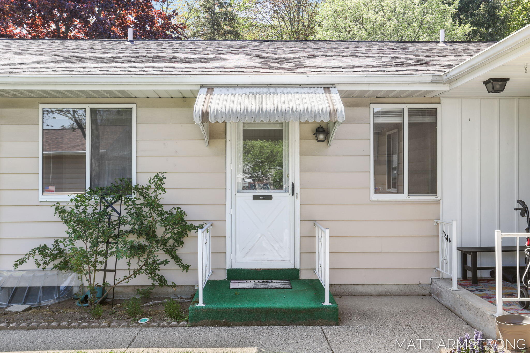 5803 Leisure South Drive SE