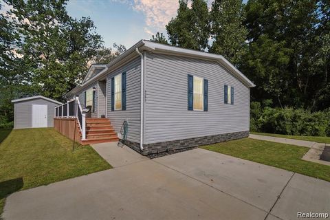 5201 Millstone Highland Charter Township MI 48380