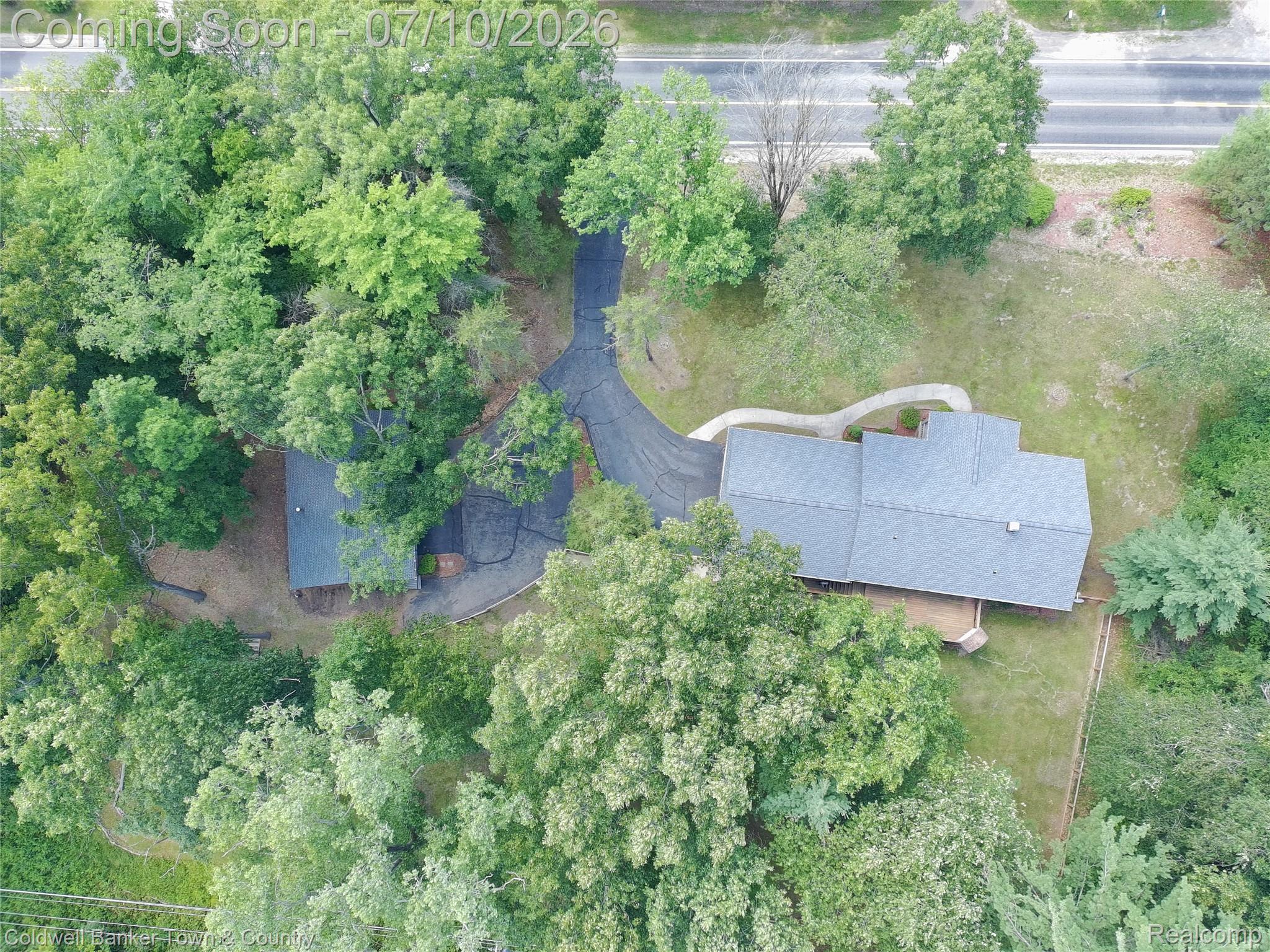 5211 Strawberry Lake Road