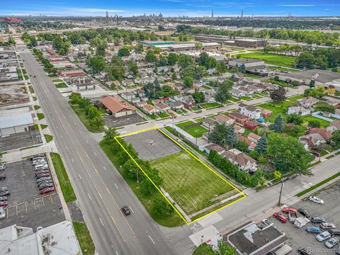 19120 DIX Road Melvindale City MI 48122