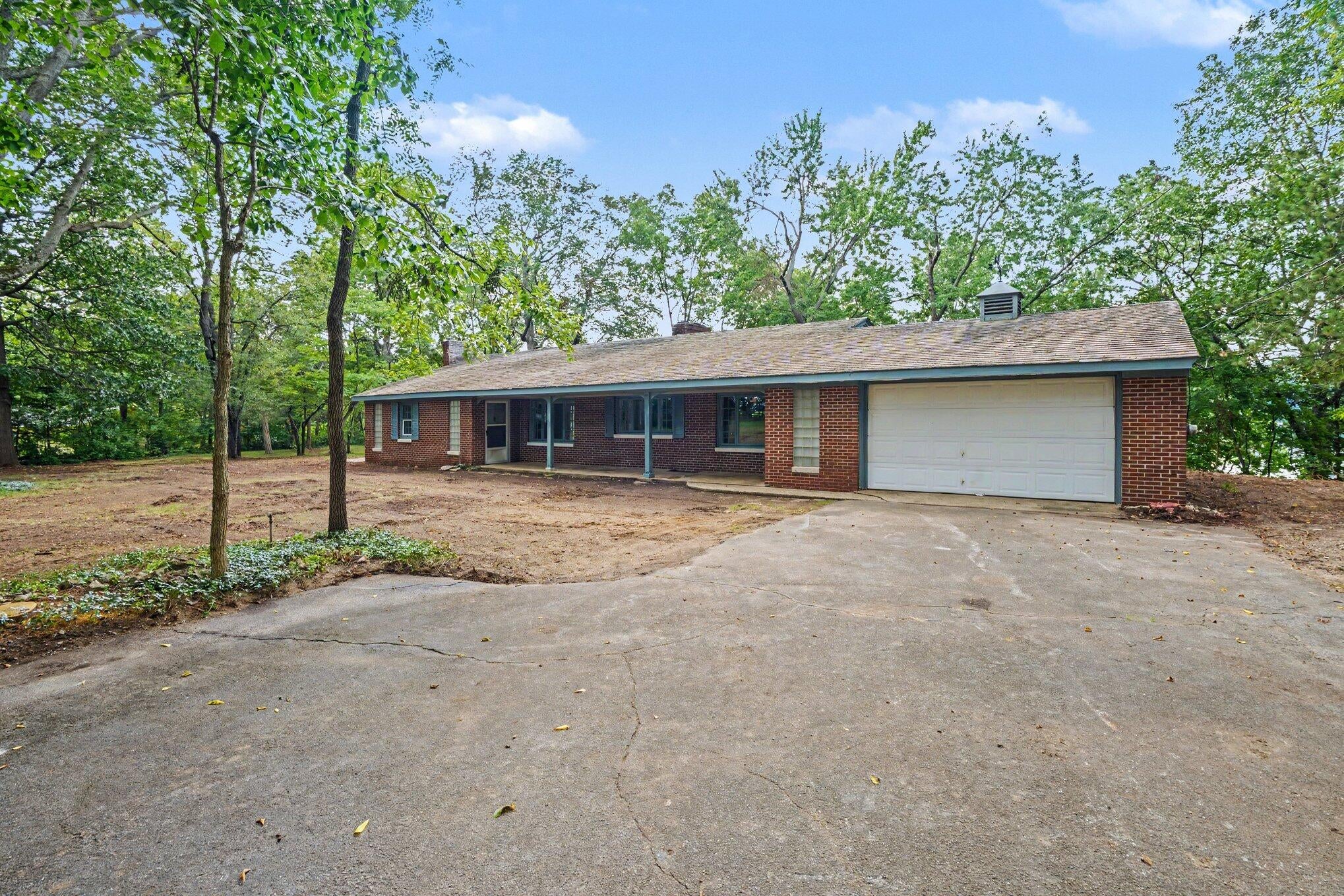 10403 S Chapin Lane