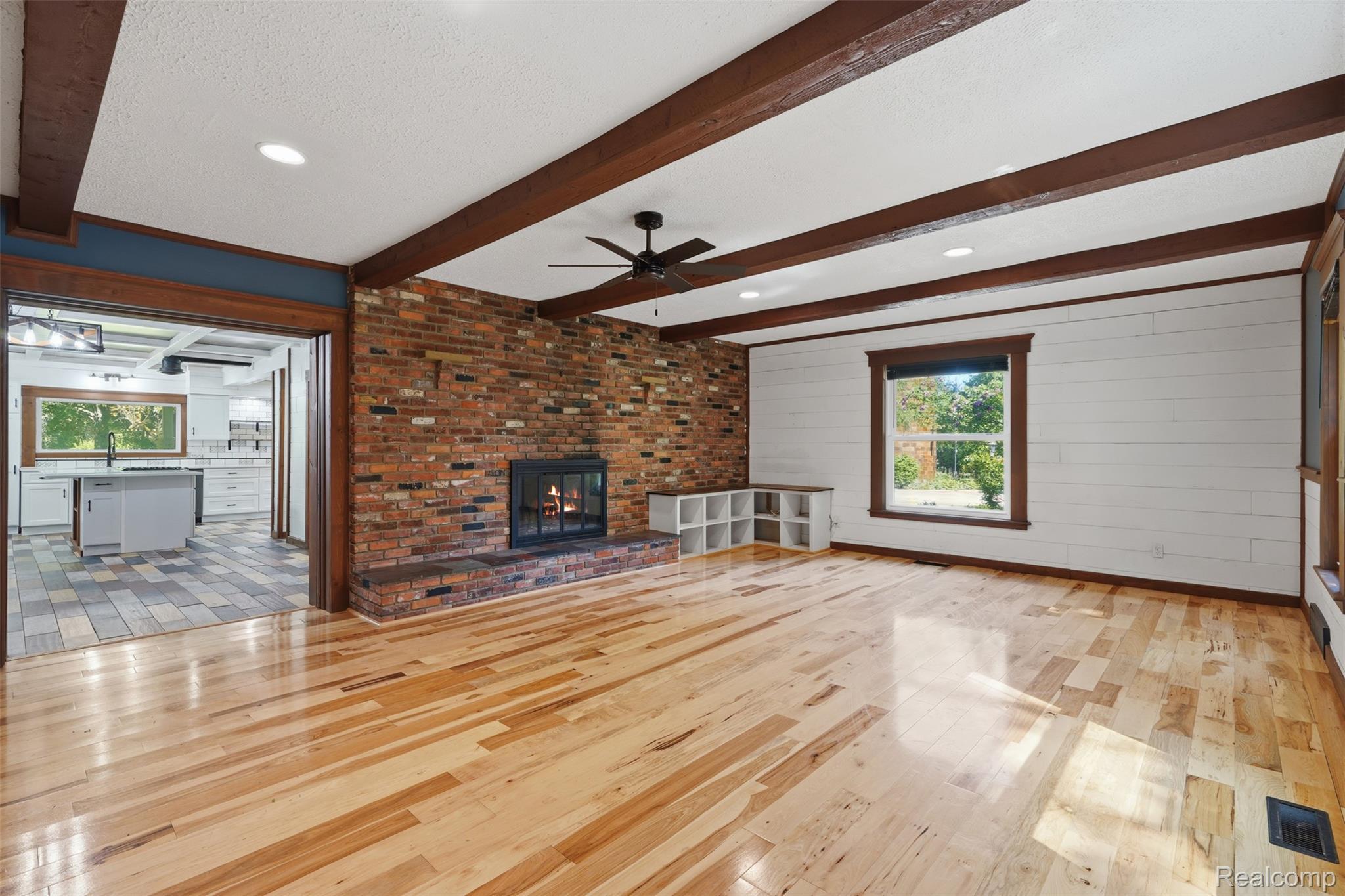 8880 Cedar Lake Road