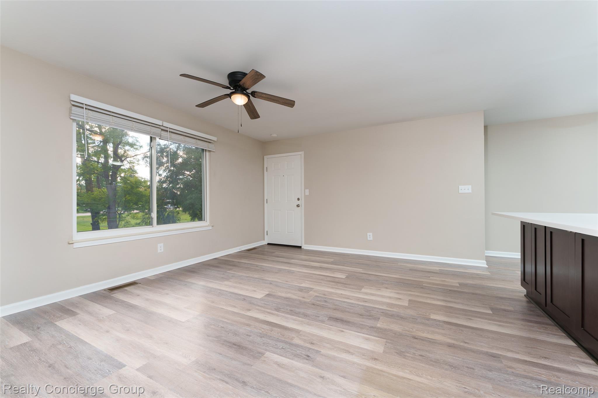 10257 Grand River Road Unit 4