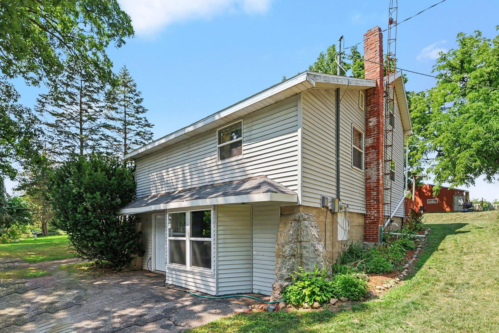 5366 Folks Road